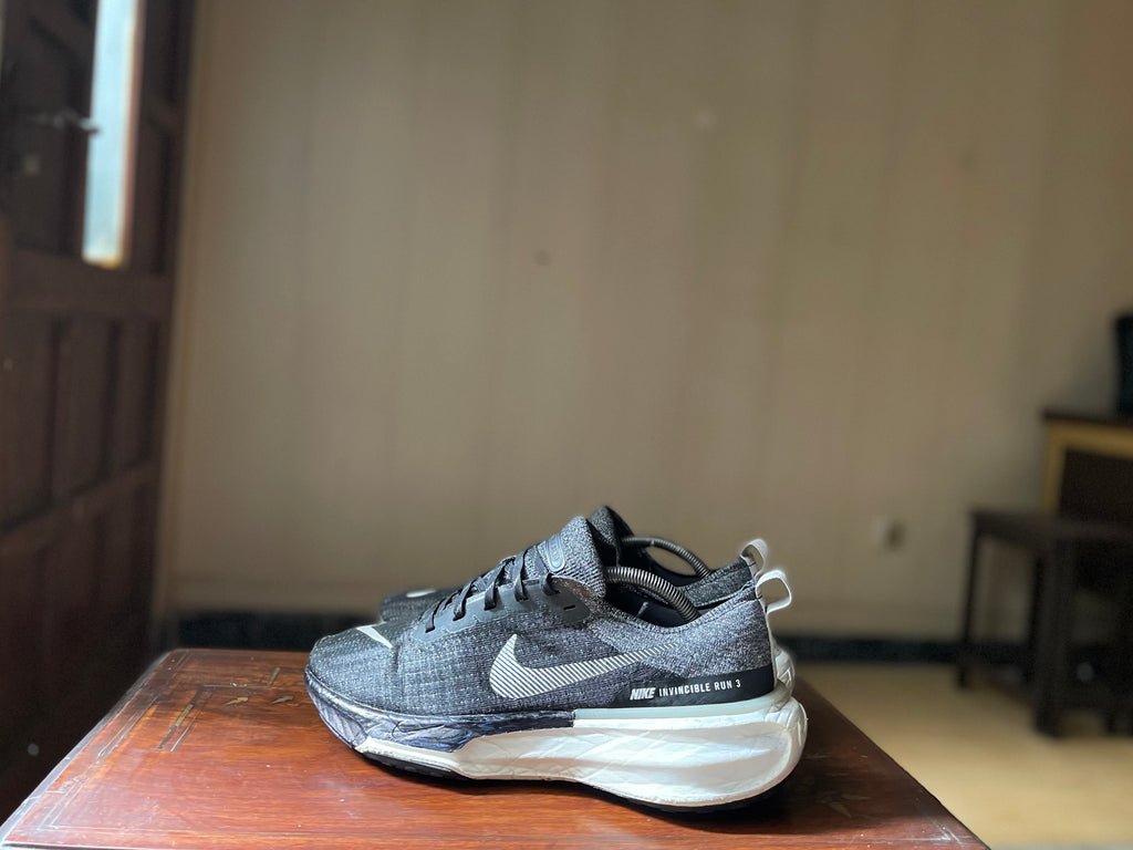 ORIGINAL Nike ZoomX Invincible Run Flyknit 3 Oreo