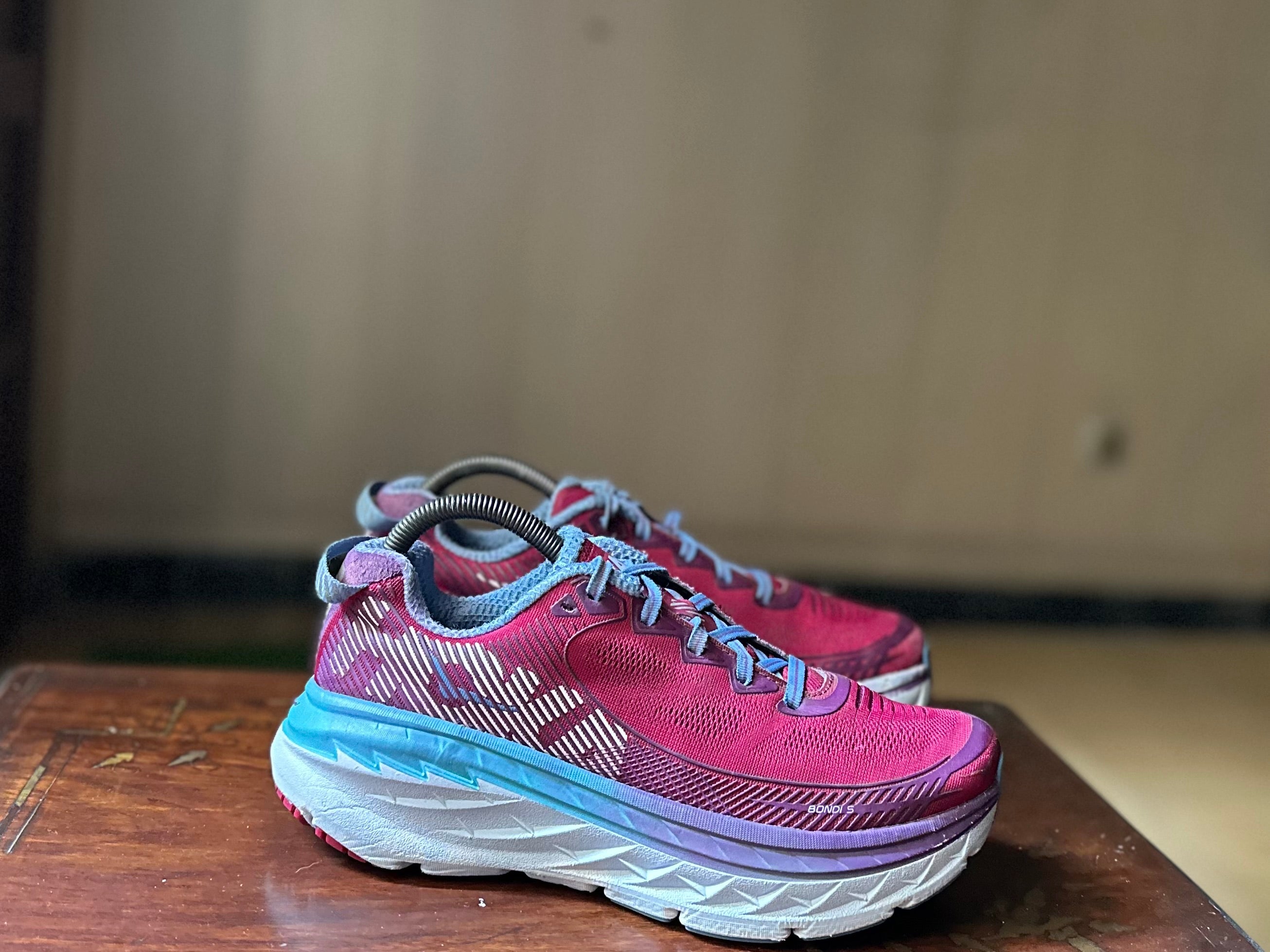 ORIGINAL Hoka Bondi 5 Jubilee Uk size: 7 Eu: 41