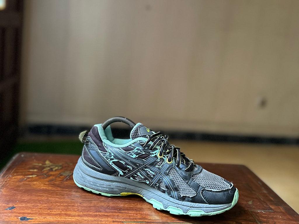 ORIGINAL Asics Gel-Venture 6 Black Neon Lime Uk size: 6
Eu: 40 Condition: 9.5/10