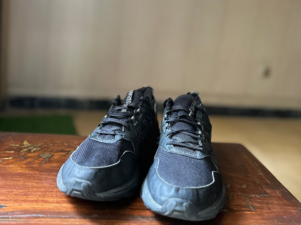 ORIGINAL Asics Gel-Venture 8 Triple Black