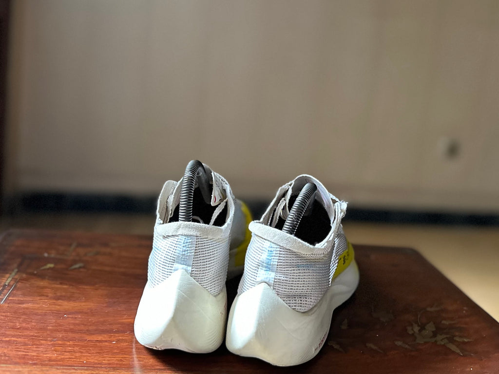 ORIGINAL Nike ZoomX VaporFly Next% 2 White Yellow Strike (Carbon Plated)