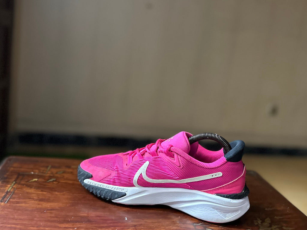ORIGINAL Nike Star Runner 4 Fierce Pink Uk size: 5.5
Eu: 38.5