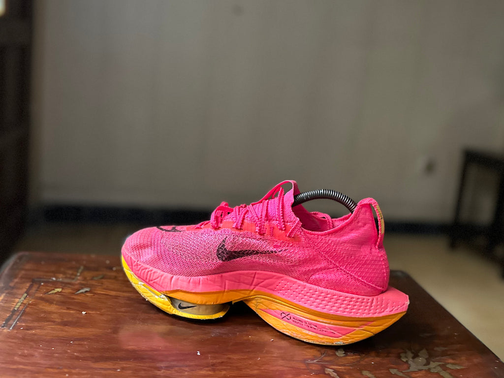 ORIGINAL Nike AirZoom AlphaFly Next% 2 Hyper Pink/Laser Orange (Carbon Plated) Uk size: 7.5
Eu: 42