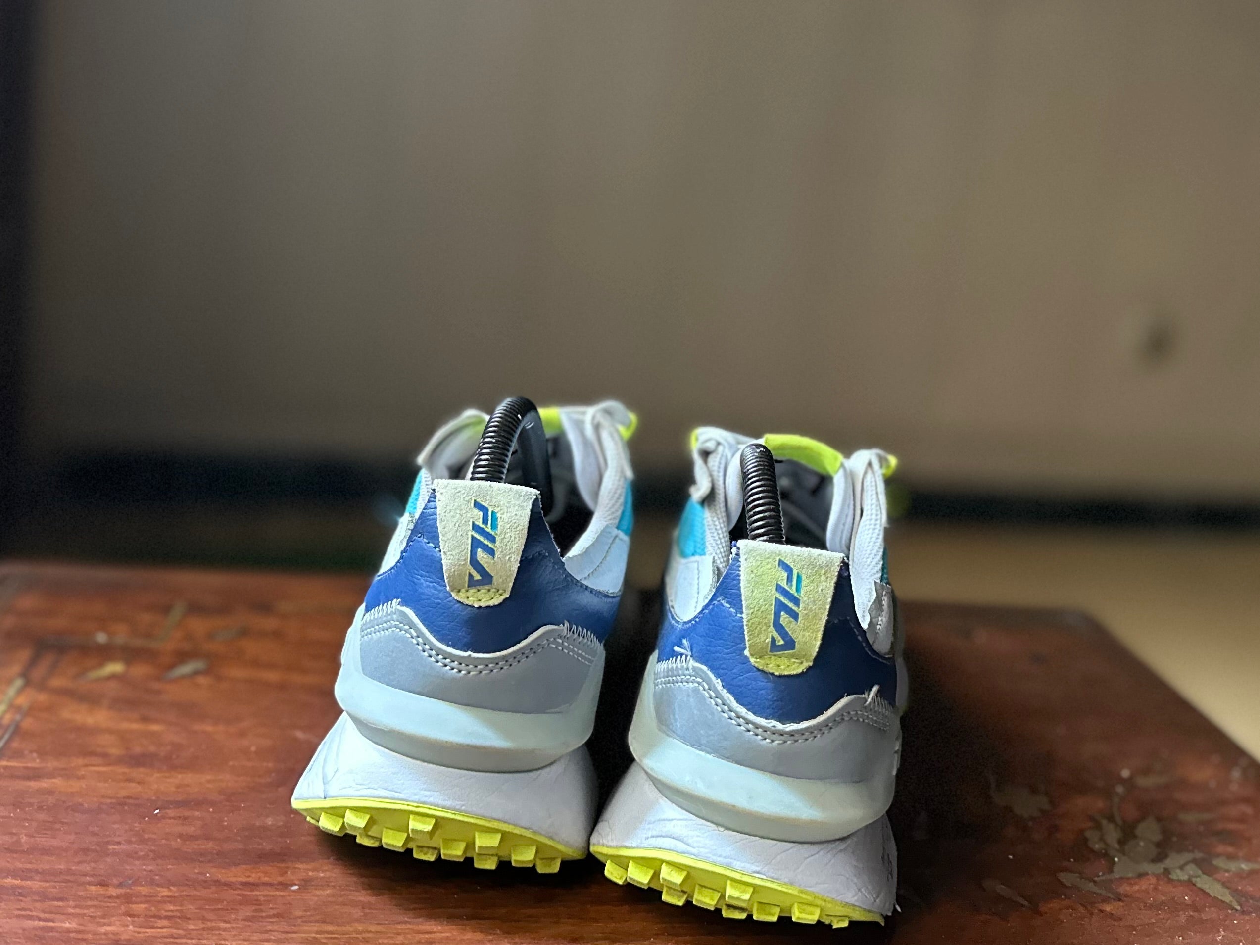 ORIGINAL Fila Renno N Generation White/Blue/Lime Uk size: 6 Eu: 40