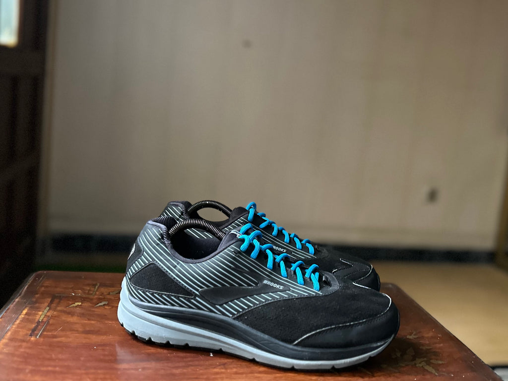 ORIGINAL Brooks Addiction Walker Suede 2 Black Prime Uk size: 8.5 Eu: 43