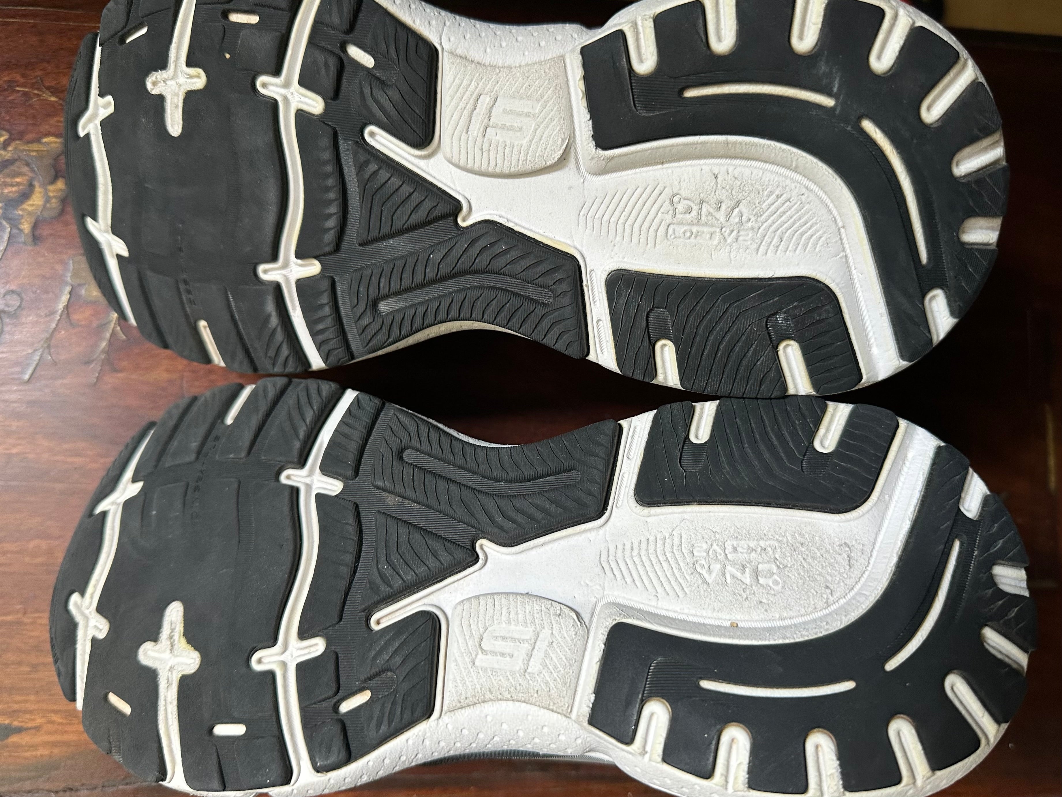 ORIGINAL Brooks Adrenaline GTS 22 Bitter Sweet