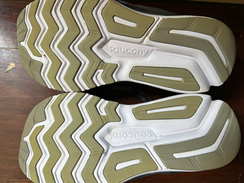 ORIGINAL Saucony Ride 14 Grey/White Uk size: 8 Eu: 42