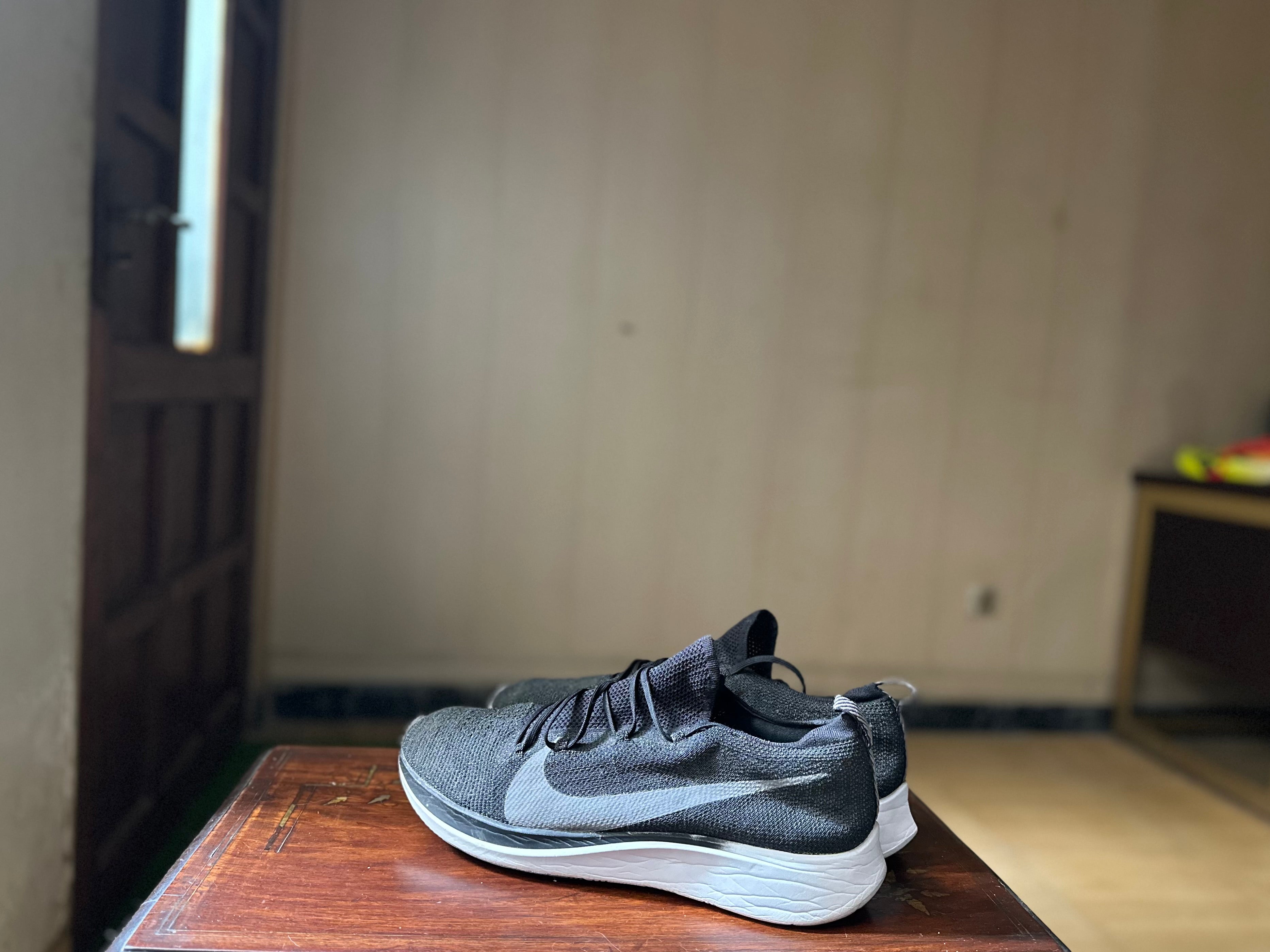 ORIGINAL Nike AirZoom Flyknit Black Grey Swoosh (Carbon Plated) Uk size: 10 Eu: 45