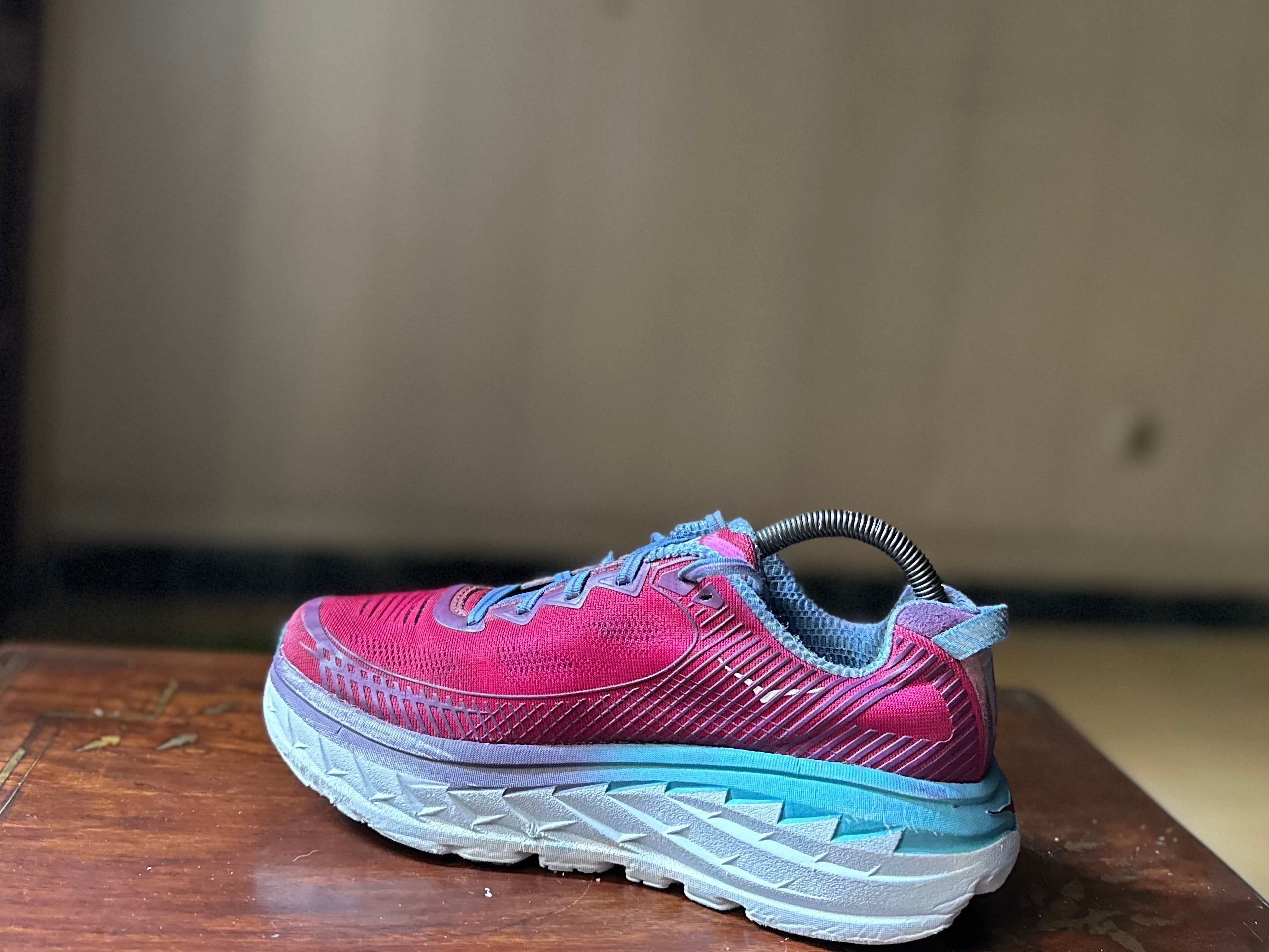 ORIGINAL Hoka Bondi 5 Jubilee Uk size: 7 Eu: 41
