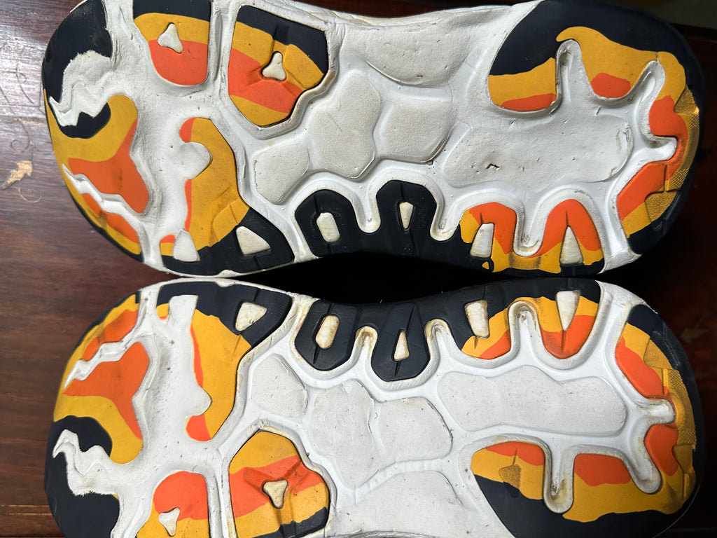 ORIGINAL New Balance Fresh Foam X More v3 Eclipse Vibrant Orange Uk size: 7 Eu: 41