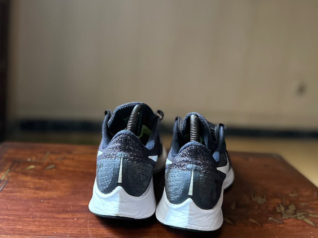 ORIGINAL Nike AirZoom Pegasus 35 Black/White Uk size: 5.5
Eu: 38.5